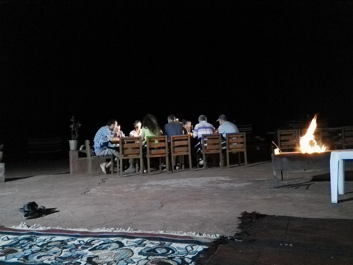 Rainbow Camp Hotell Wadi Rum Eksteriør bilde