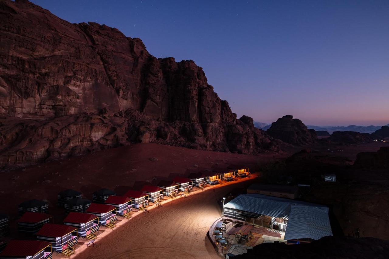 Rainbow Camp Hotell Wadi Rum Eksteriør bilde