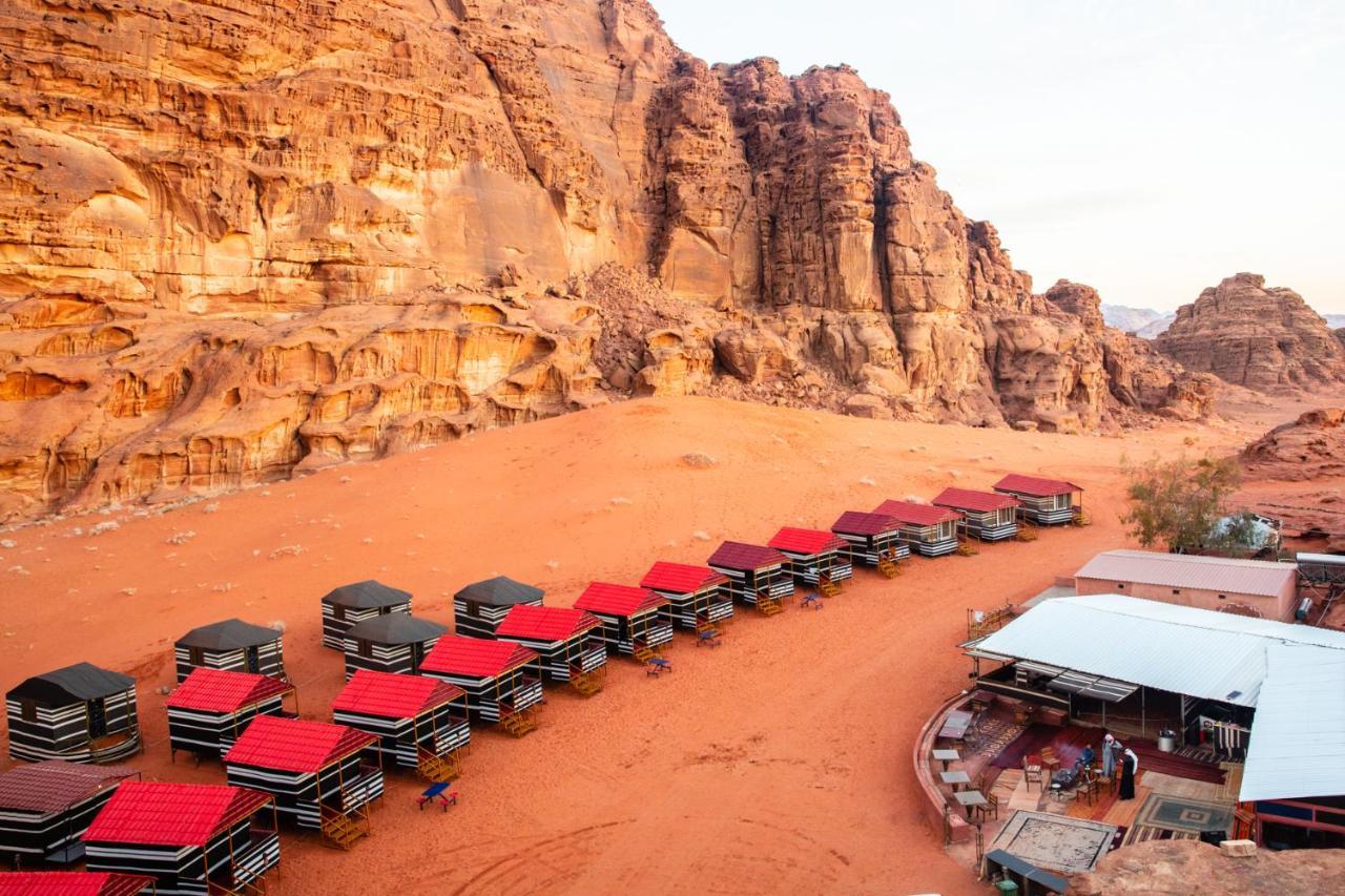 Rainbow Camp Hotell Wadi Rum Eksteriør bilde