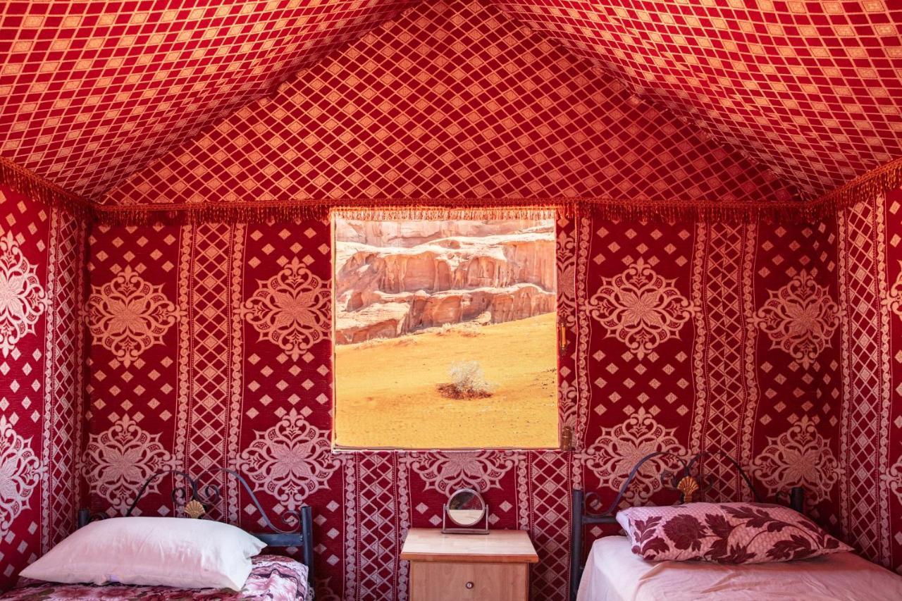 Rainbow Camp Hotell Wadi Rum Eksteriør bilde