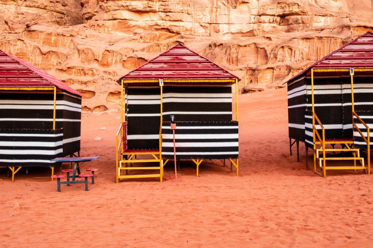 Rainbow Camp Hotell Wadi Rum Eksteriør bilde