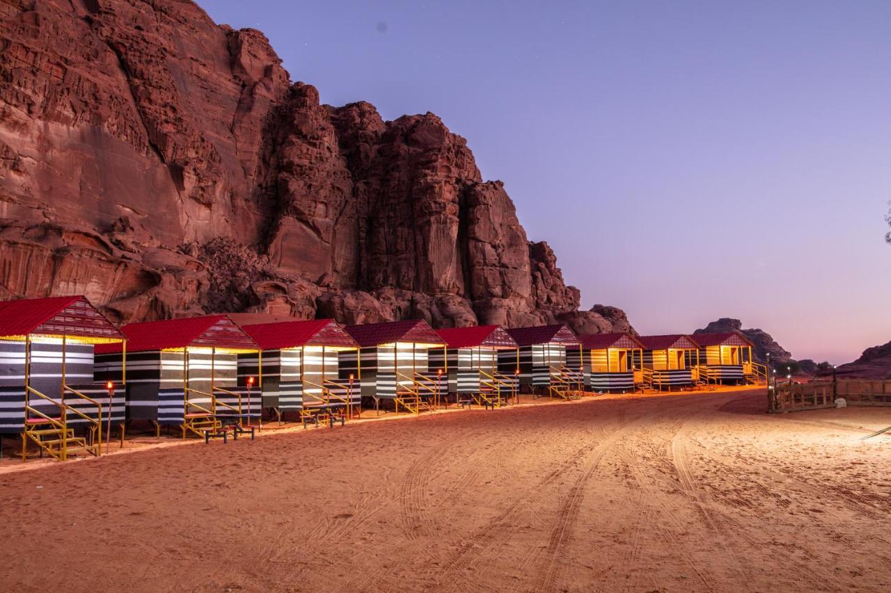 Rainbow Camp Hotell Wadi Rum Eksteriør bilde